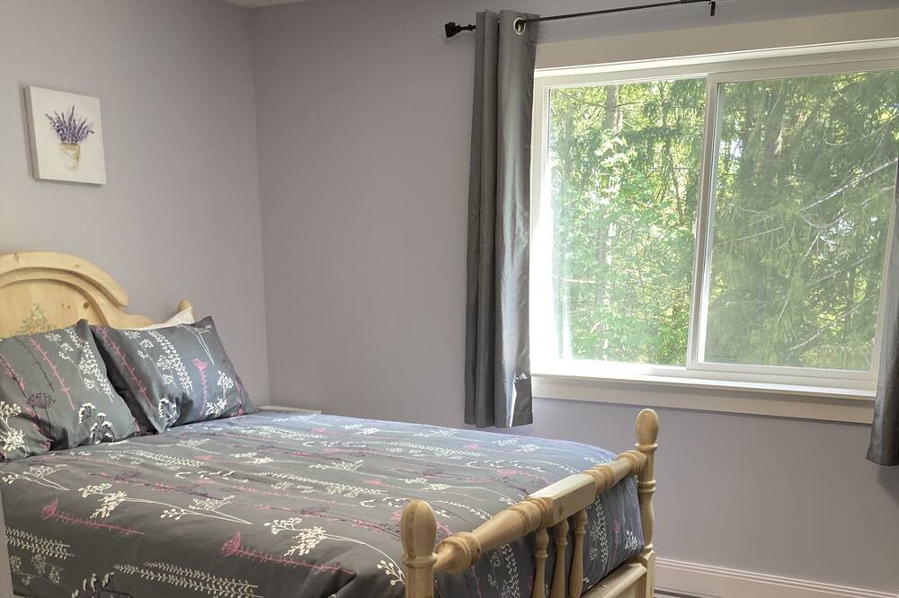 Photo of Bedroom in Shawnigan Lake