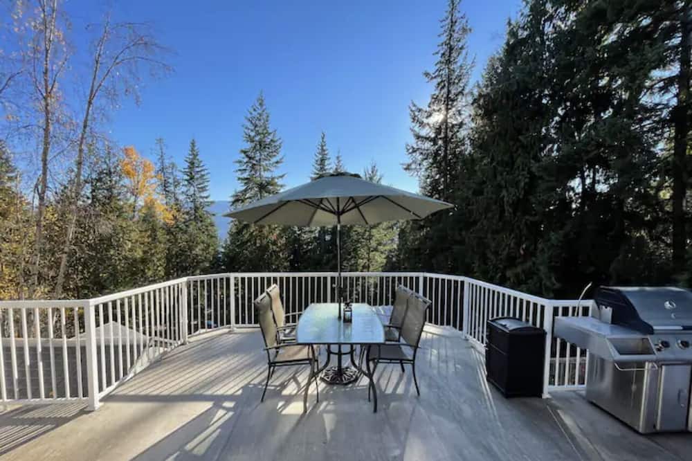 Photo of Outdoor in Anglemont