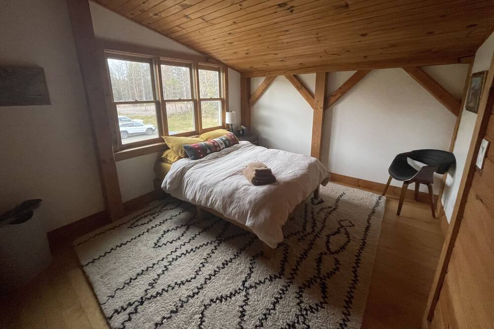 Photo of Bedroom in Lyndon Center