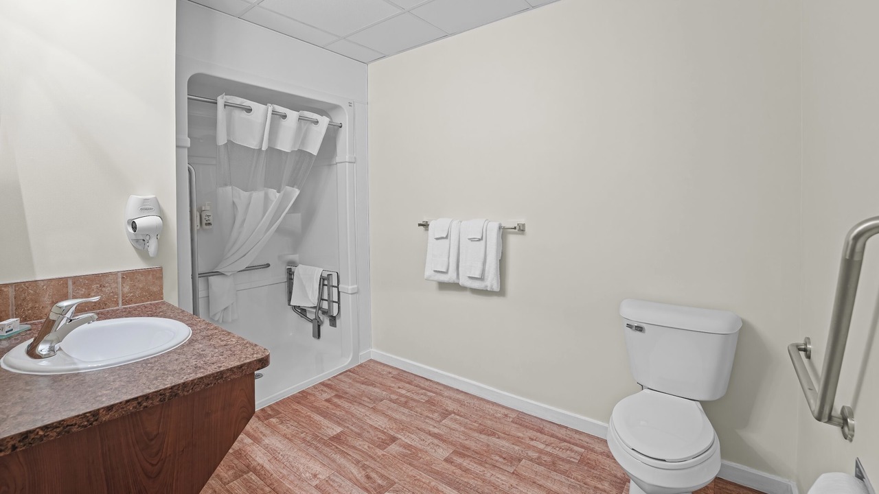 Photo of Bathroom in Lamont