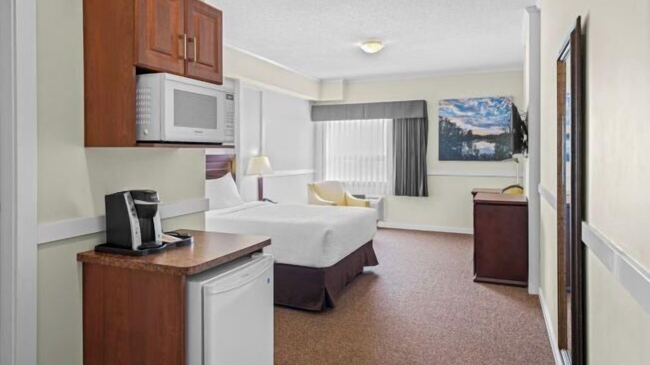 Photo of Bedroom in Lamont