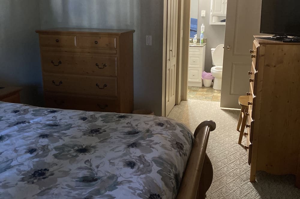 Photo of Bedroom in Sicamous
