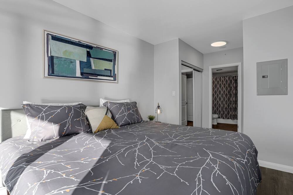 Photo of Bedroom in Downtown New Westminster