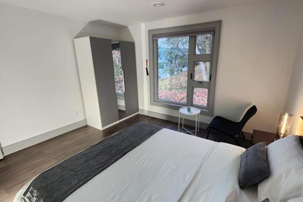 Photo of Bedroom in Cowichan Bay