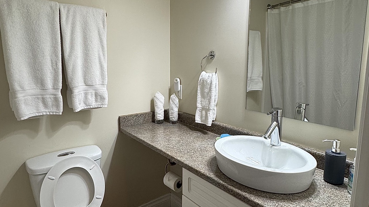 Photo of Bathroom in Okanagan-Similkameen