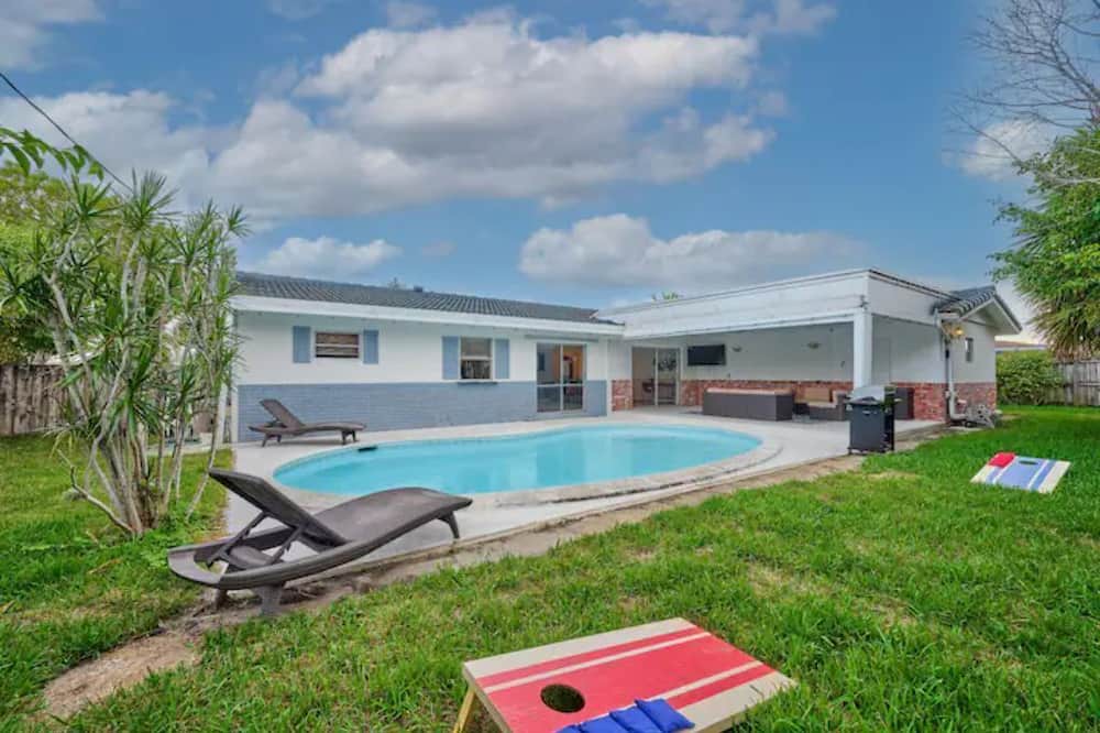 Photo of Outdoor in Lighthouse Point