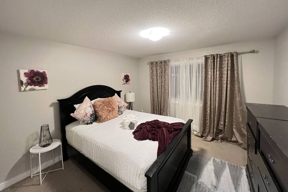 Photo of Bedroom in West Edmonton