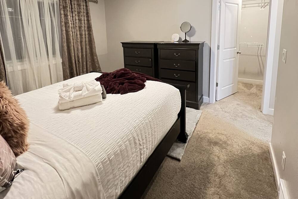 Photo of Bedroom in West Edmonton