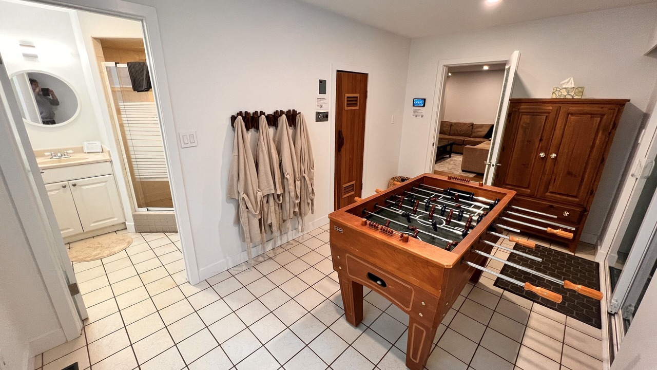 Photo of Bedroom in Delta