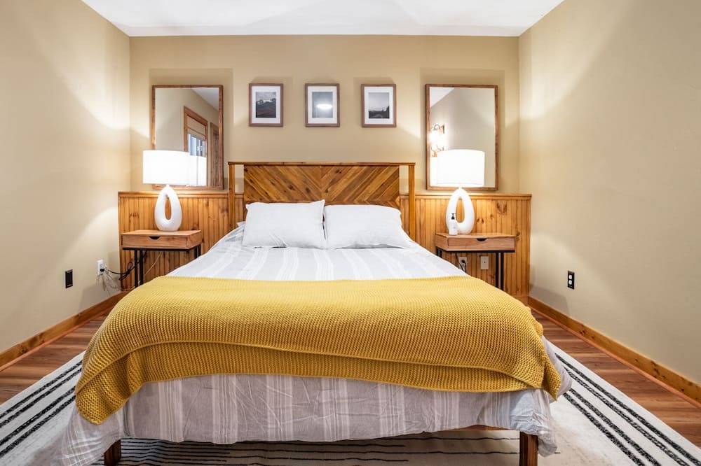 Photo of Bedroom in Almont