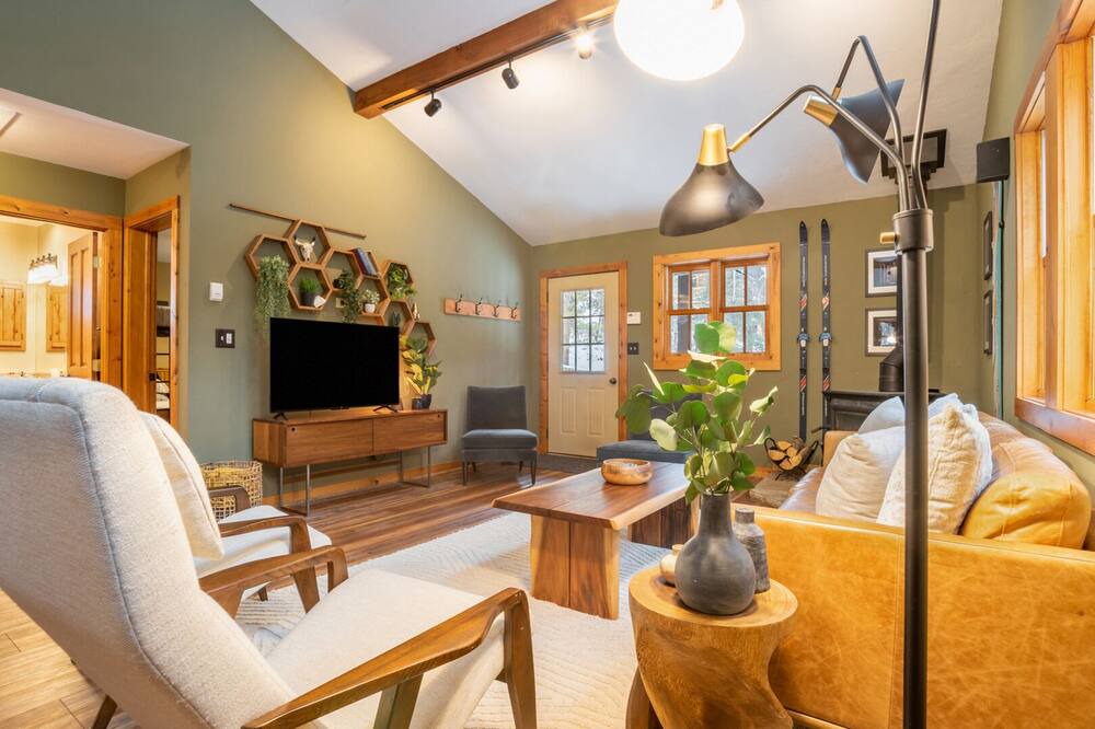 Photo of Bedroom in Almont