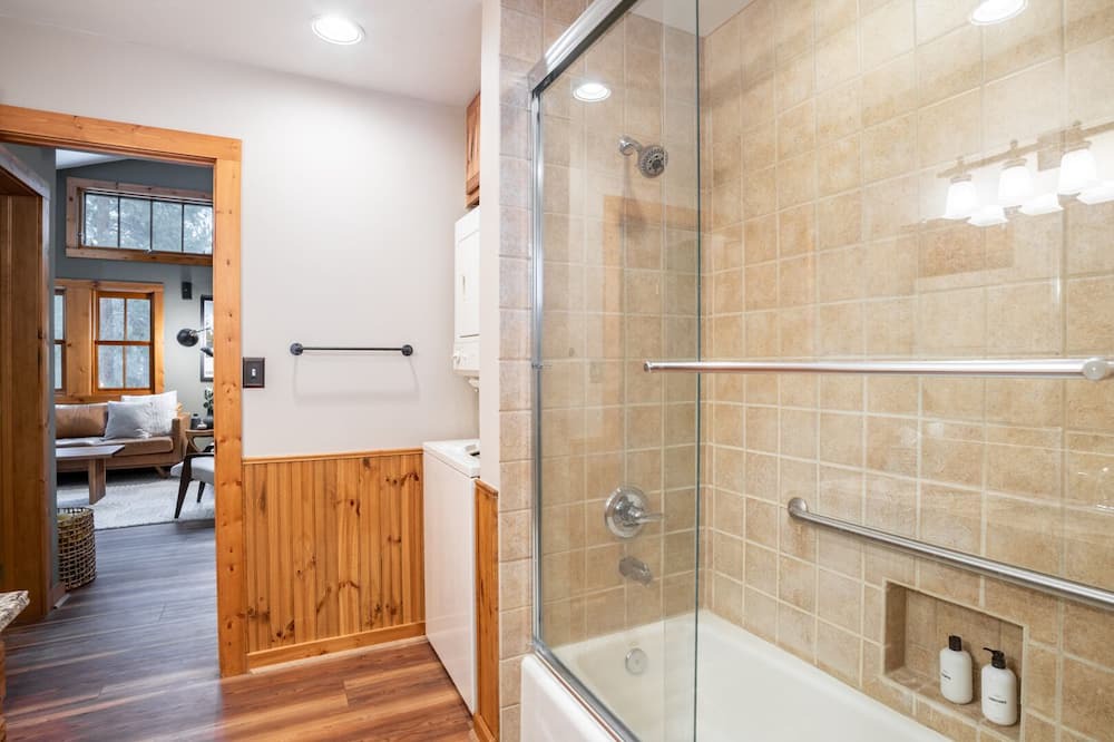 Photo of Bathroom in Almont