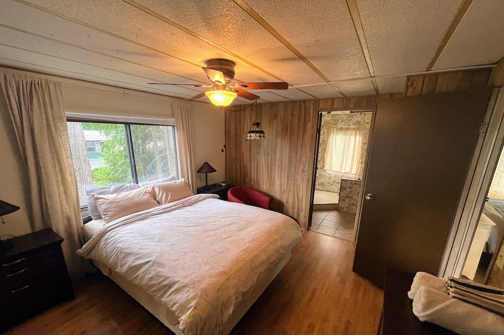 Photo of Bedroom in Anglemont