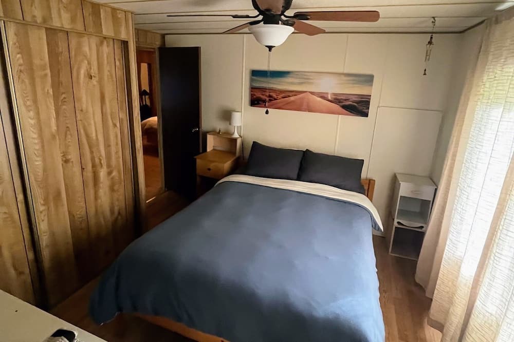 Photo of Bedroom in Anglemont