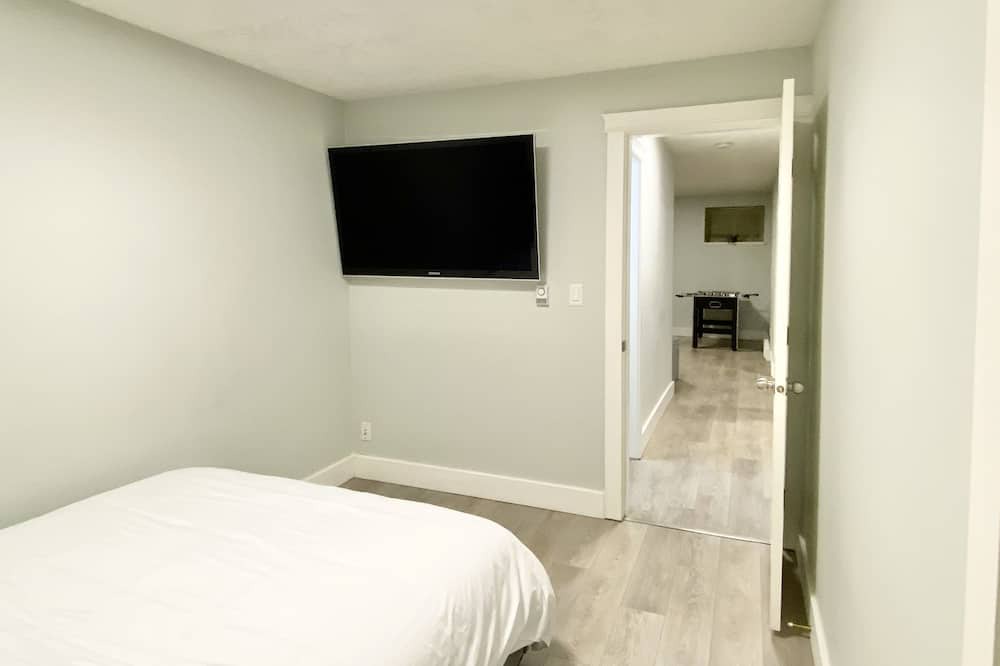 Photo of Bedroom in Saanich West