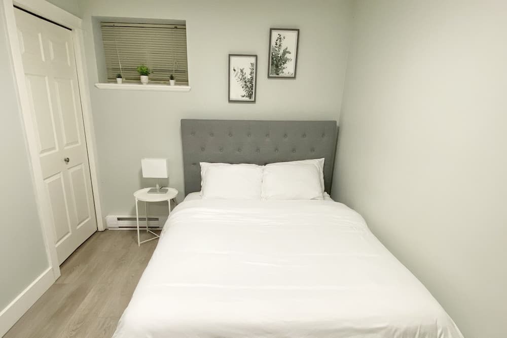 Photo of Bedroom in Saanich West