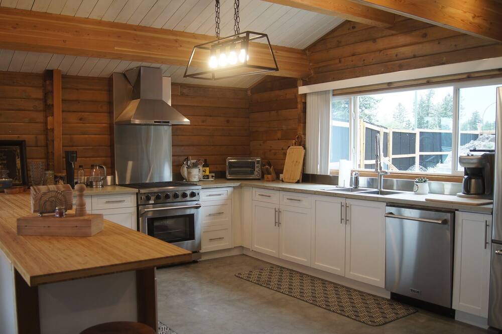 Photo of Kitchen in Logan Lake