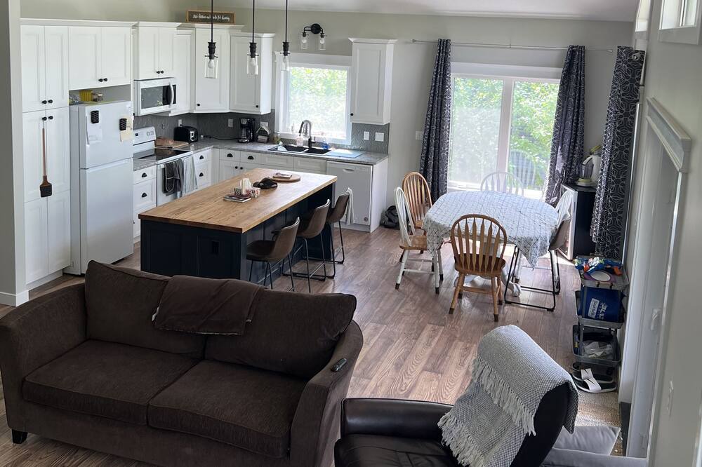 Photo of Livingroom in Elbow