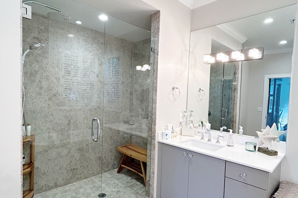 Photo of Bathroom in Totterdale