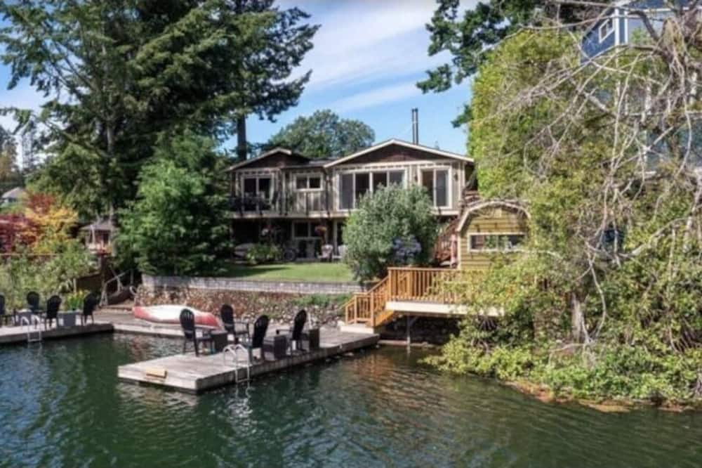 Photo of Outdoor in Langford