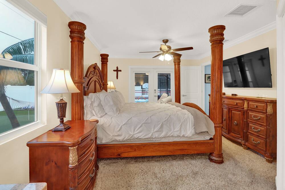 Photo of Bedroom in Paseo