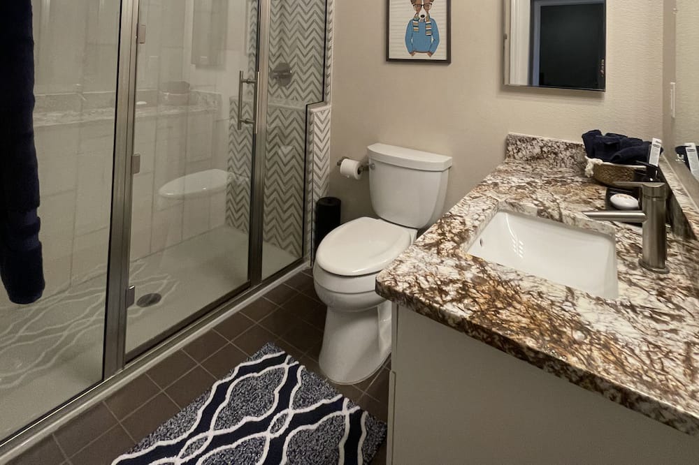 Photo of Bathroom in Castle Pines North