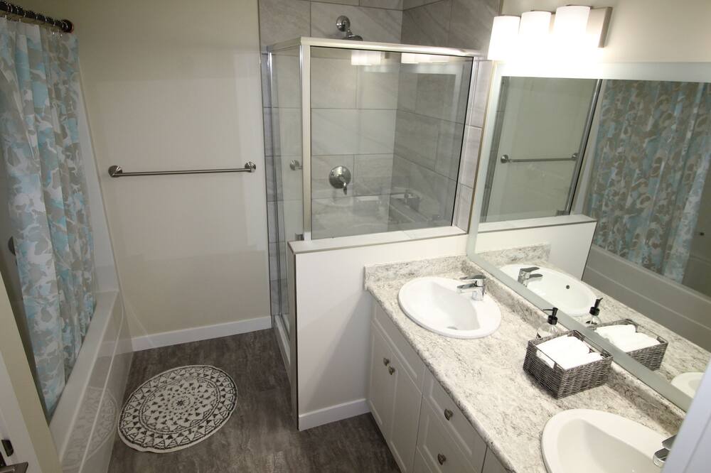 Photo of Bathroom in Stonebridge