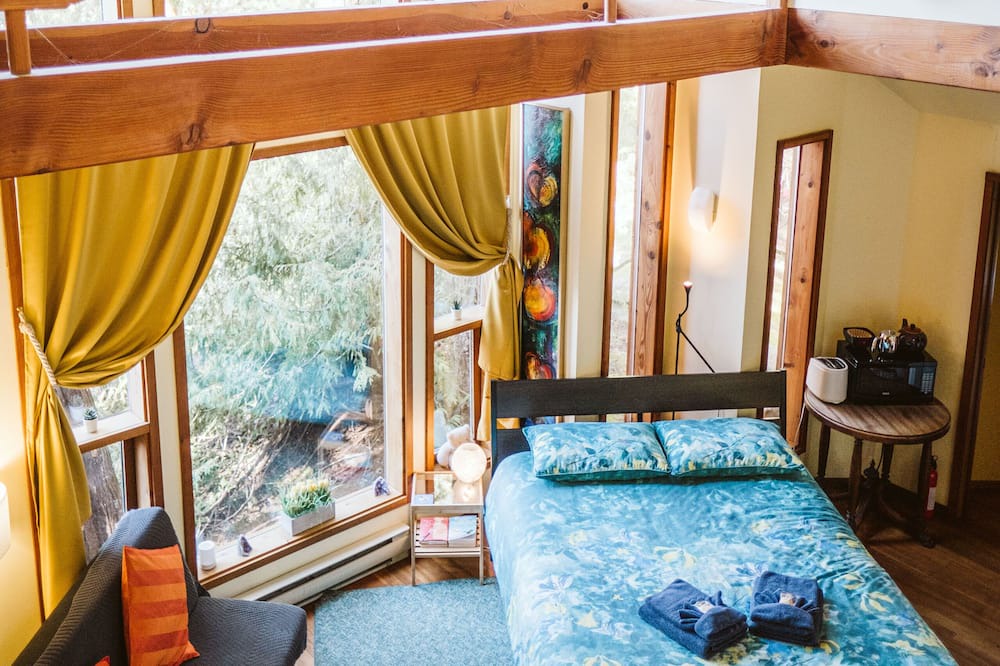 Photo of Bedroom in Galiano