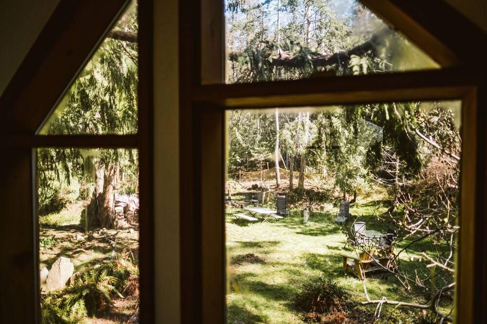 Photo of Patio Balcony in Galiano