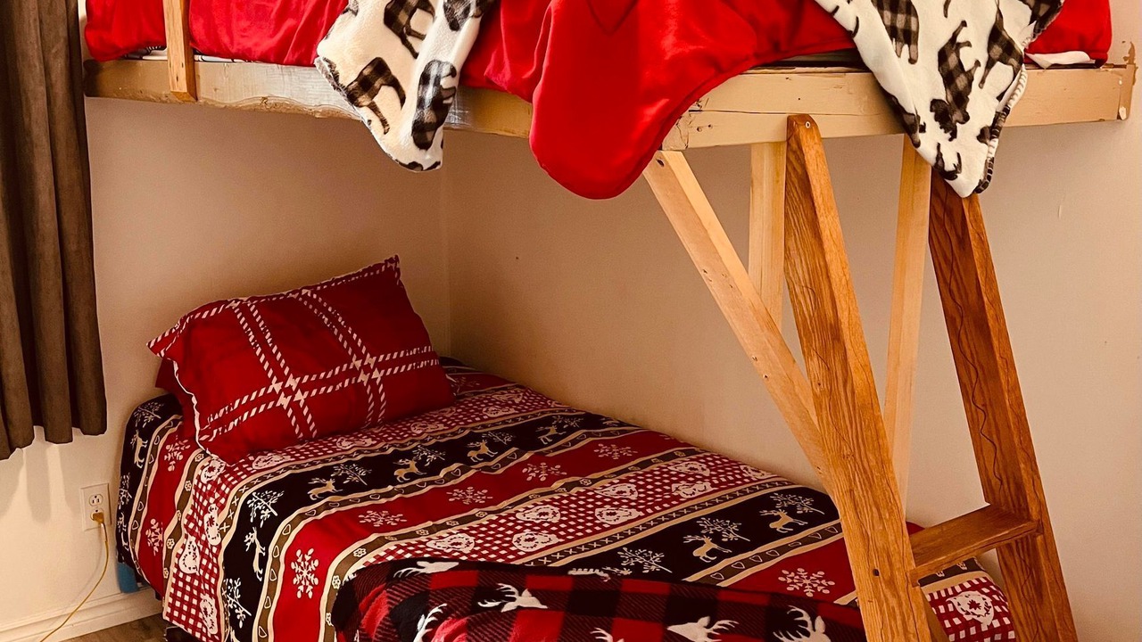 Photo of Bedroom in Regina Beach