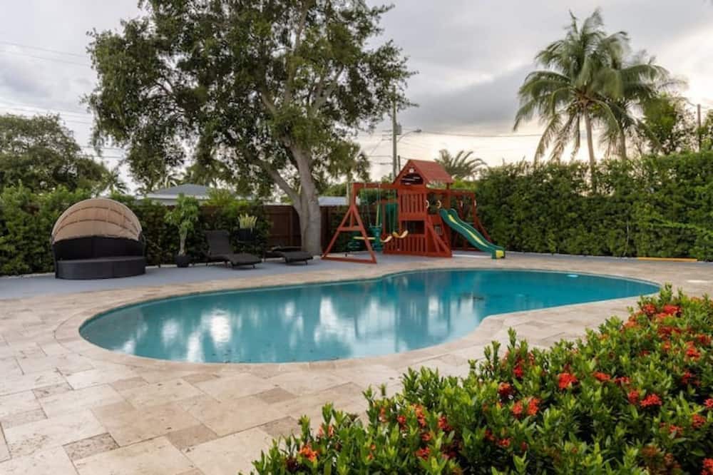 Photo of Outdoor in Garden Isles