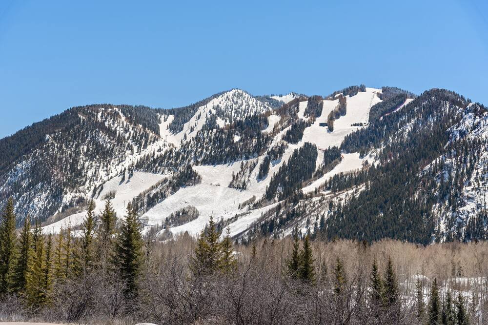 Photo of Outdoor in Red Mountain