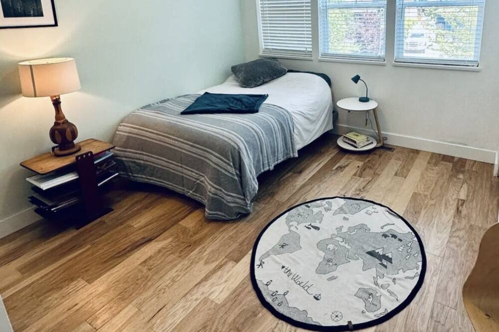Photo of Bedroom in Brackendale