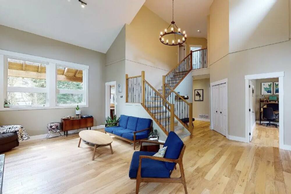 Photo of Livingroom in Brackendale