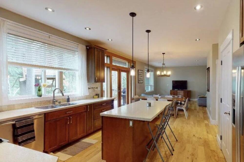 Photo of Kitchen in Brackendale