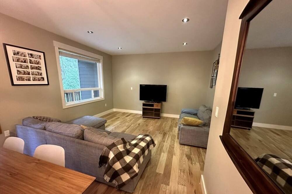 Photo of Livingroom in Brackendale