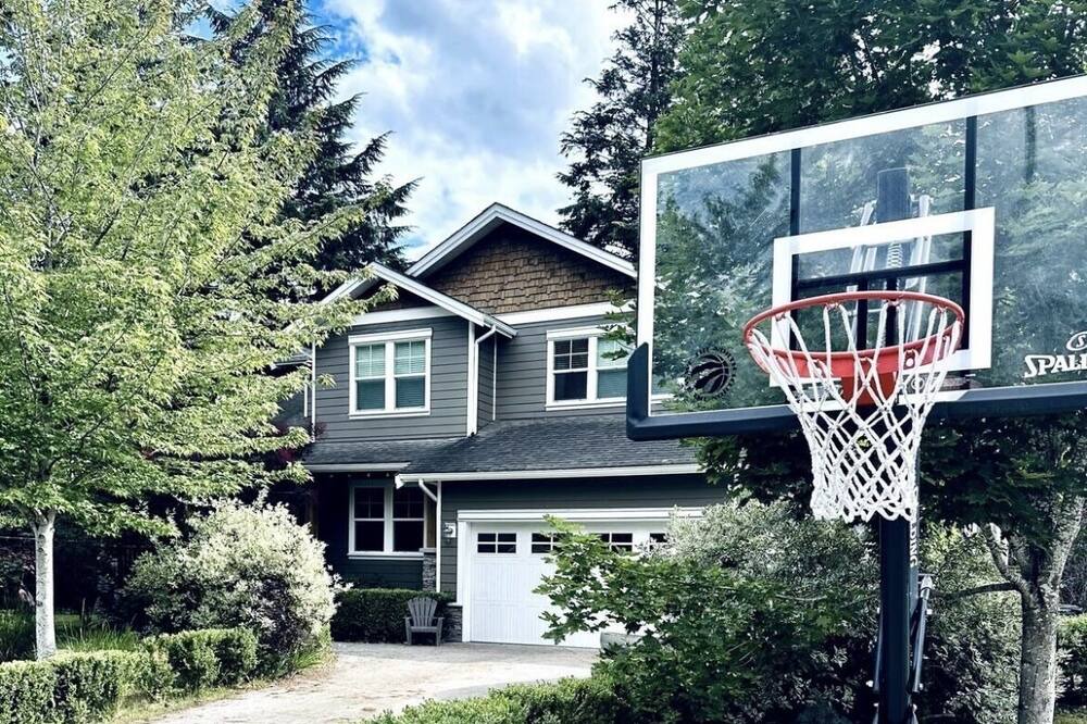 Photo of Outdoor in Brackendale