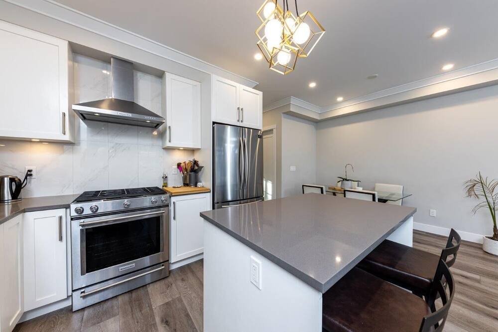 Photo of Kitchen in Crescent Beach