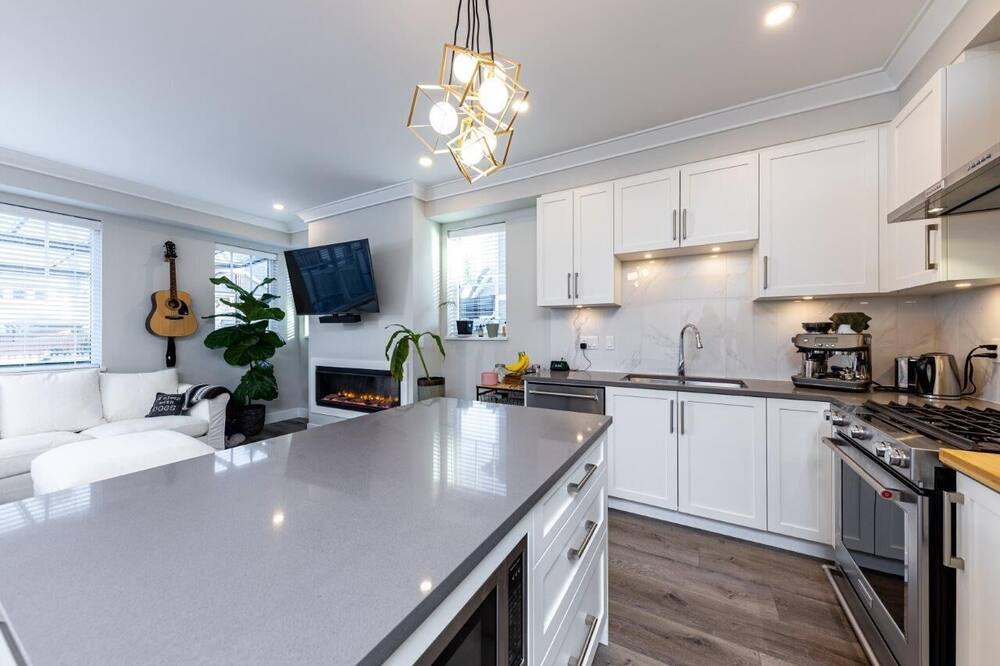 Photo of Kitchen in Crescent Beach