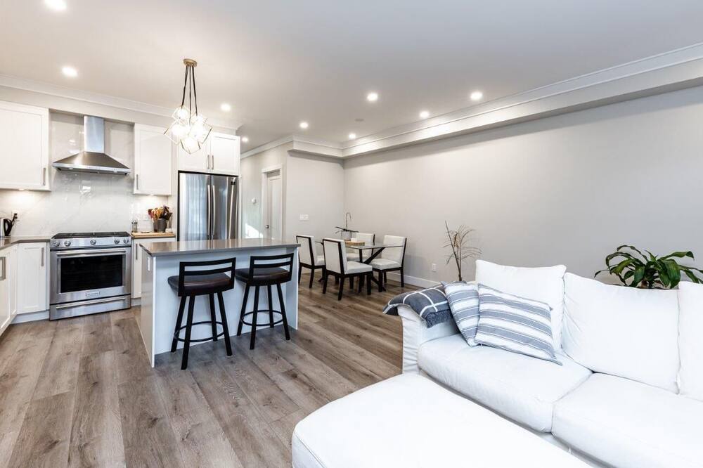 Photo of Livingroom in Crescent Beach