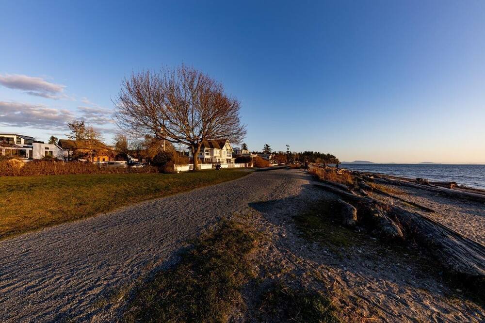 Photo of Others in Crescent Beach