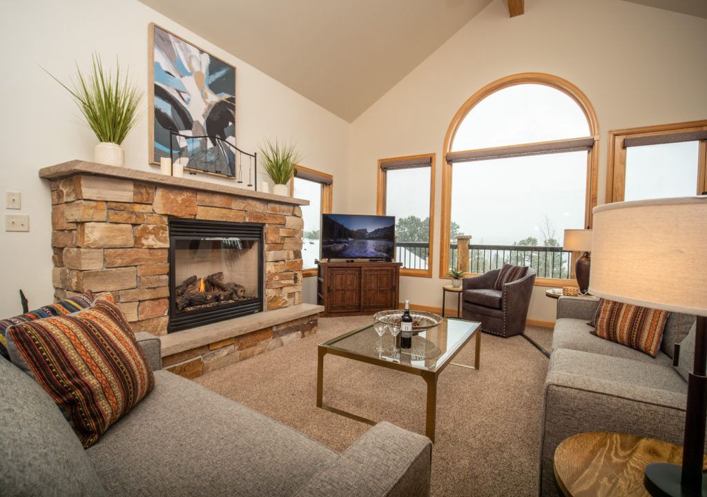 Photo of Livingroom in Stanley Hills
