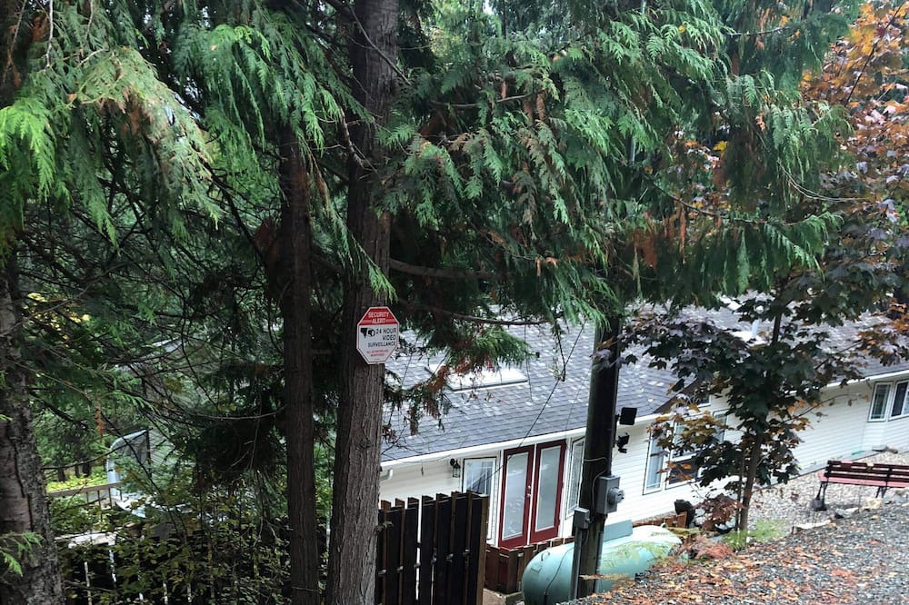 Photo of Outdoor in Anglemont