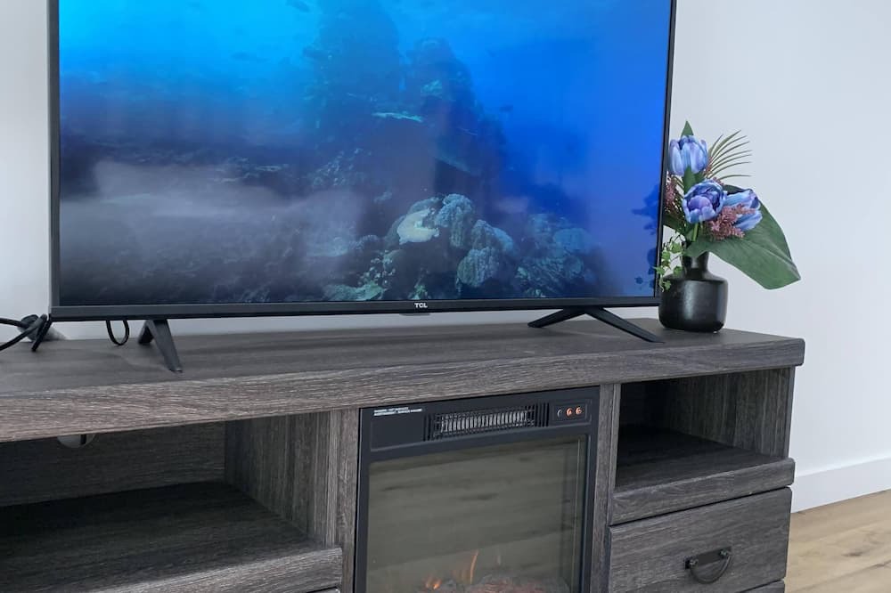 Photo of Livingroom in West Porpoise Bay