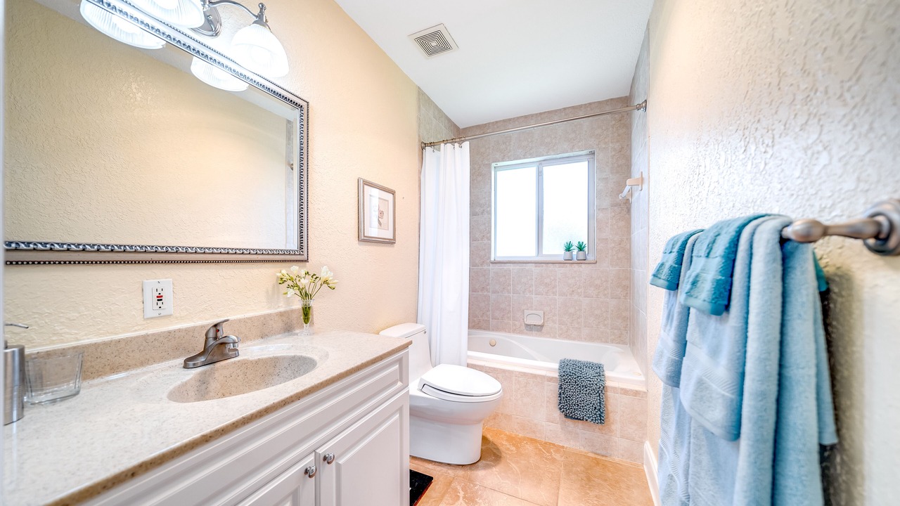 Photo of Kitchen in Garden Isles