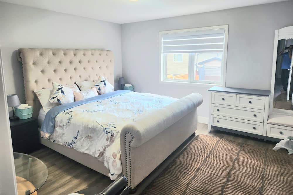 Photo of Bedroom in North Industrial