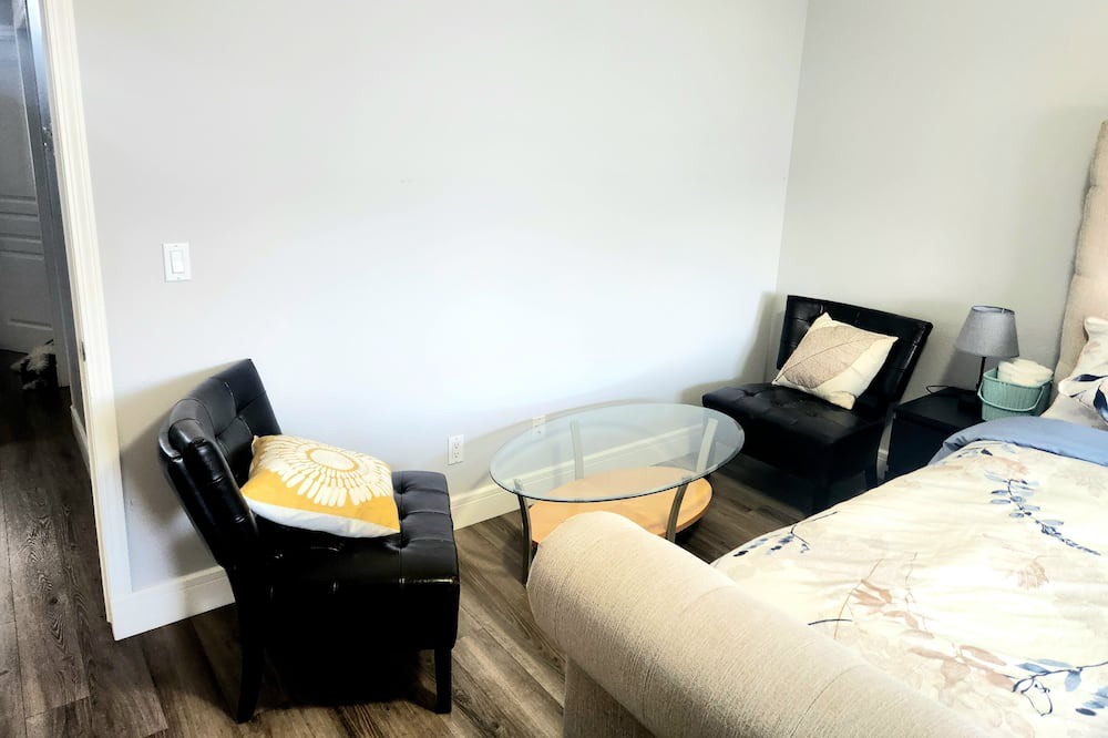 Photo of Bedroom in North Industrial