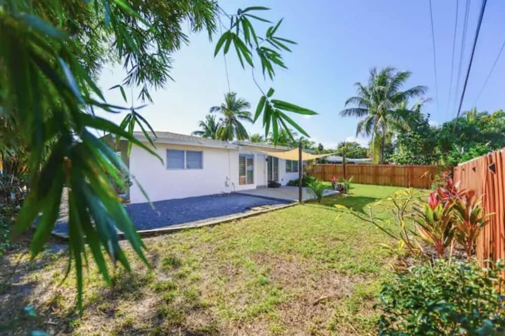 Photo of Outdoor in Bel Air