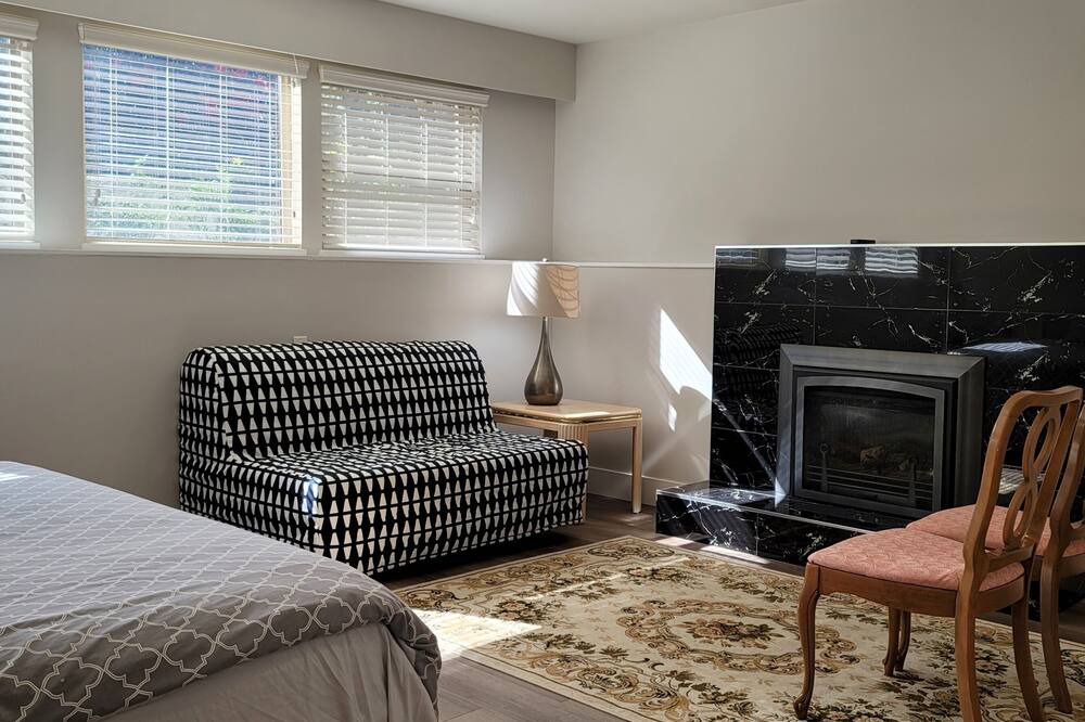 Photo of Bedroom in Dollarton