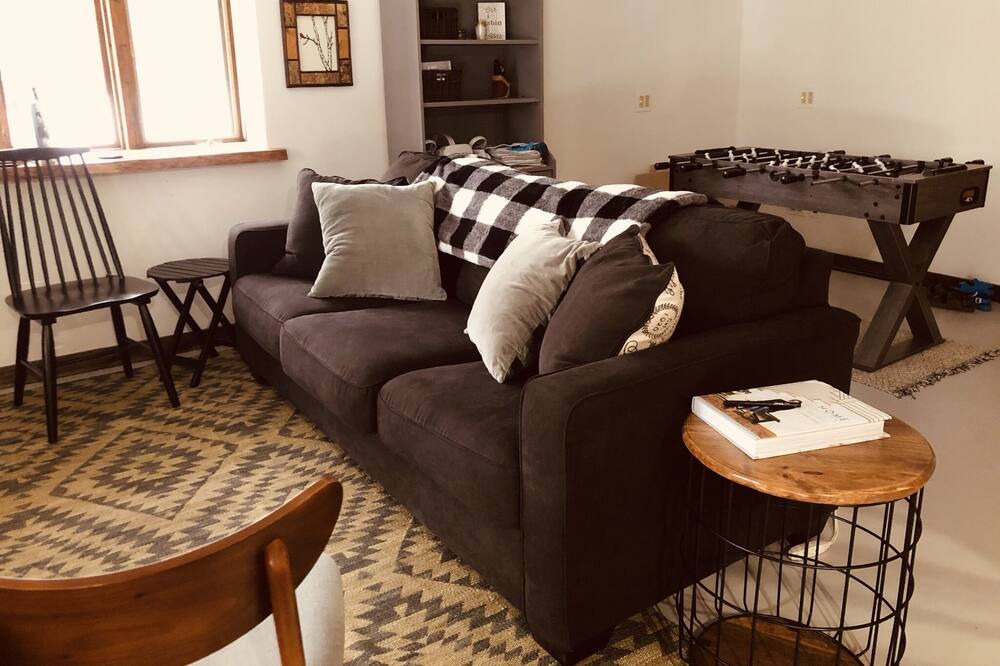 Photo of Livingroom in Warrensburg